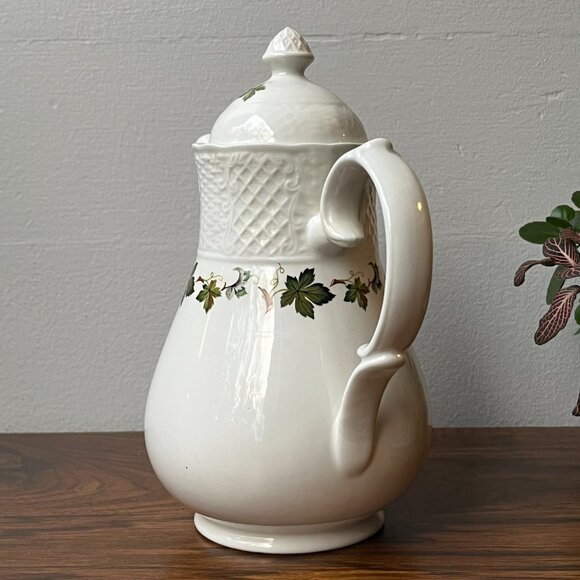 Marlborough Old English Ironstone Simpsons Potters Concord Coffee Pot England - Picture 2 of 16